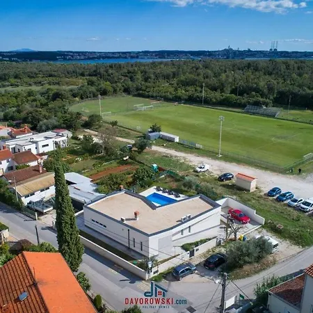 Sandi Comfortable Villa Pula